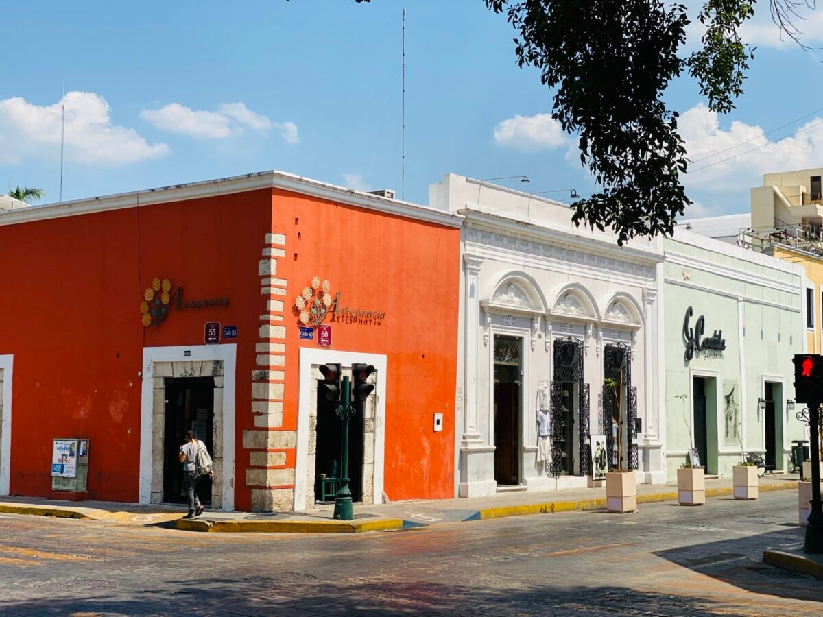 Santa Lucia neighborhood with artisanal shops on the street in front of the park