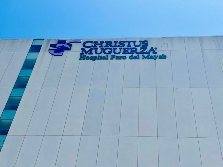 Faro Hospital in Merida Mexico signage on outside of the building