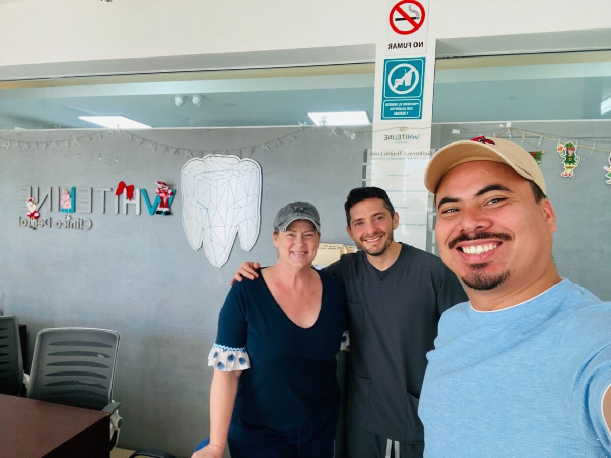 Amy Jones and Angel Rodriguez of Life in Meridad with Dr. Guillermo Trujillo dentist of Whiteline Clinica Dental